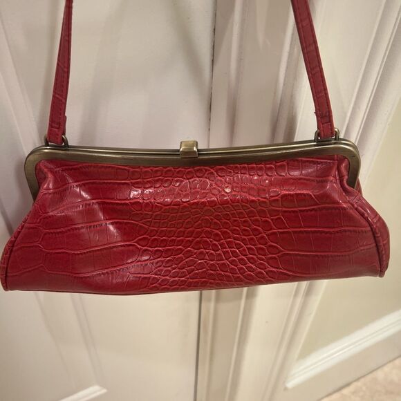 Vintage Clasp Red Snakeskin Shoulder Bag - Picture 2 of 4